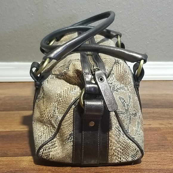 Burberry bag - Picture 3 of 9